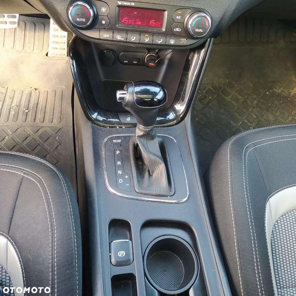Kia Ceed 1.6 GDI DCT Spirit - 11