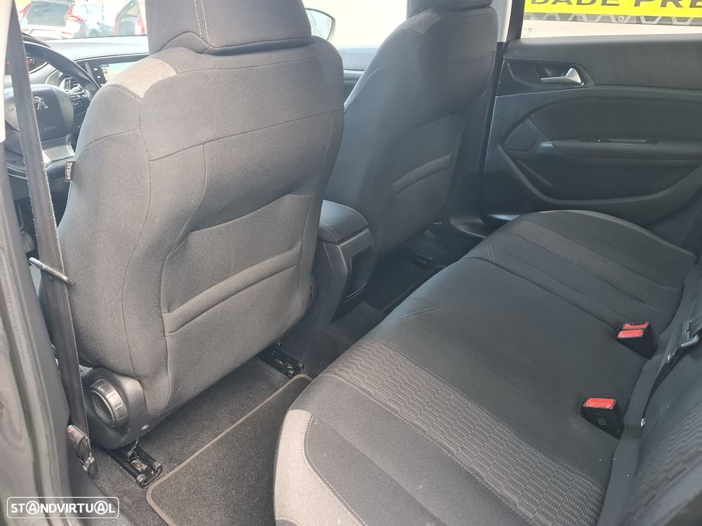 Peugeot 308 SW BlueHDi 120 EAT6 Stop & Start Allure - 13