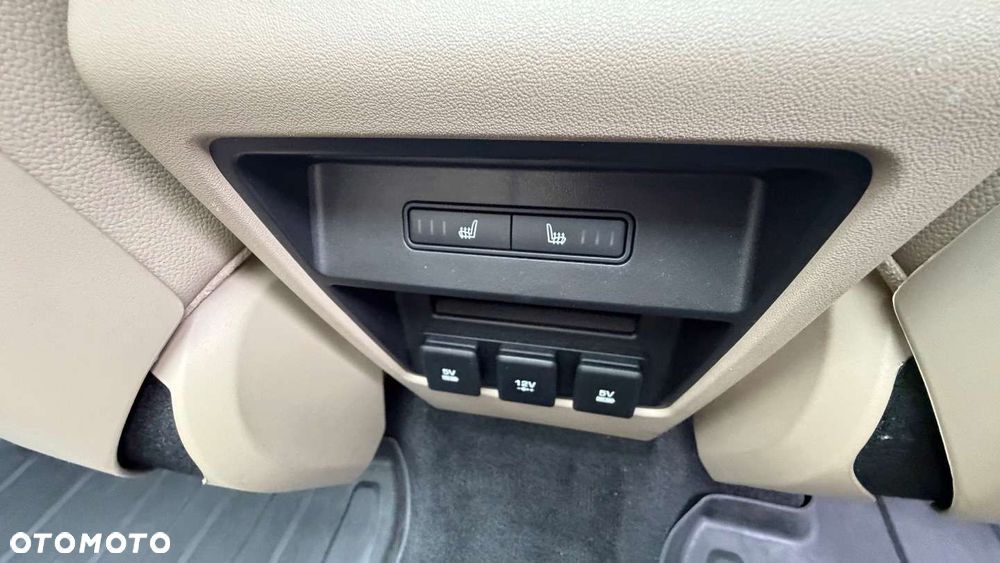 Land Rover Discovery Sport 2.0 Si4 HSE Luxury - 40