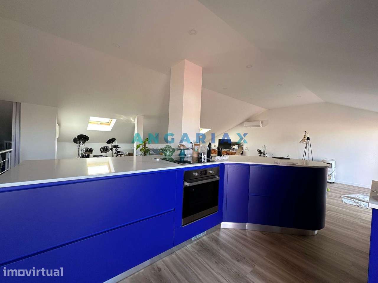ANG1573 - Apartamento T2 Duplex para Venda em Lisboa - Grande imagem: 3/16