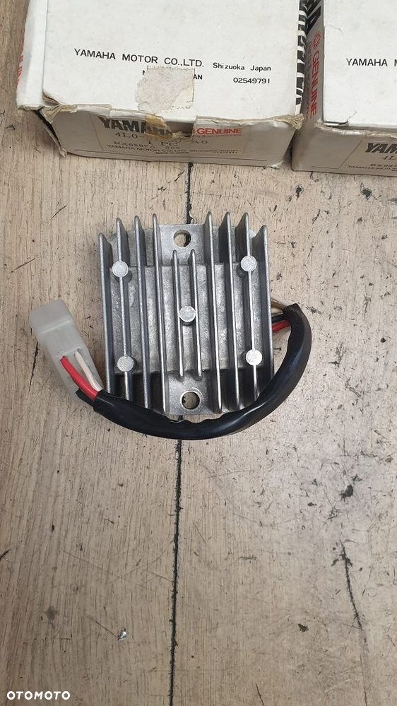 Regulator napięcia Yamaha RD250 RD350  4L081960A0 - 2