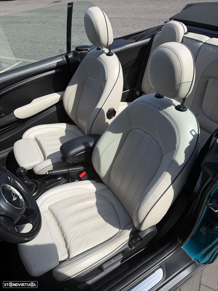 MINI Cabrio Cooper D - 14