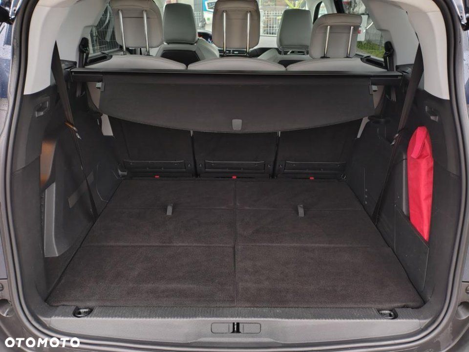 Peugeot 5008 - 12