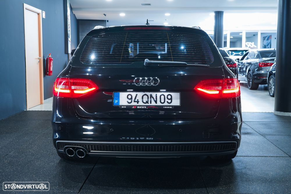 Audi A4 Avant 2.0 TDI DPF S line Sport Pack - 8