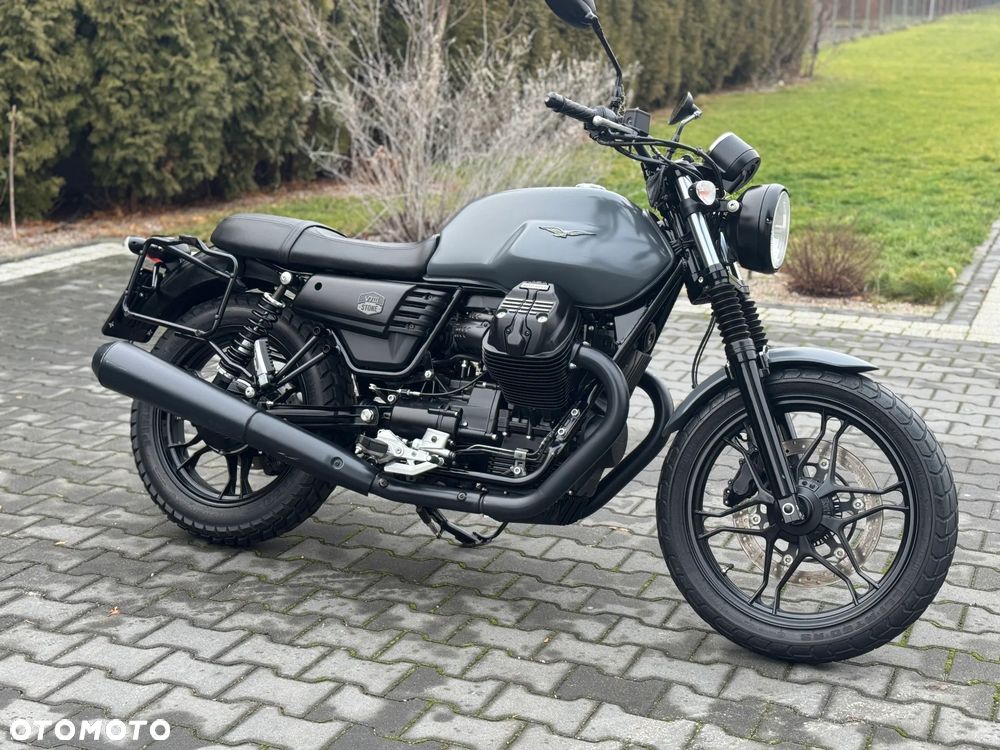 Moto Guzzi V7 - 4