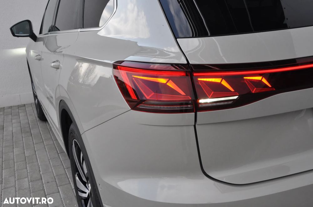 Volkswagen Touareg V6 TDI 4MOTION Elegance - 35