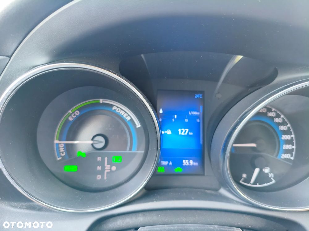 Toyota Auris Hybrid 135 Prestige - 29