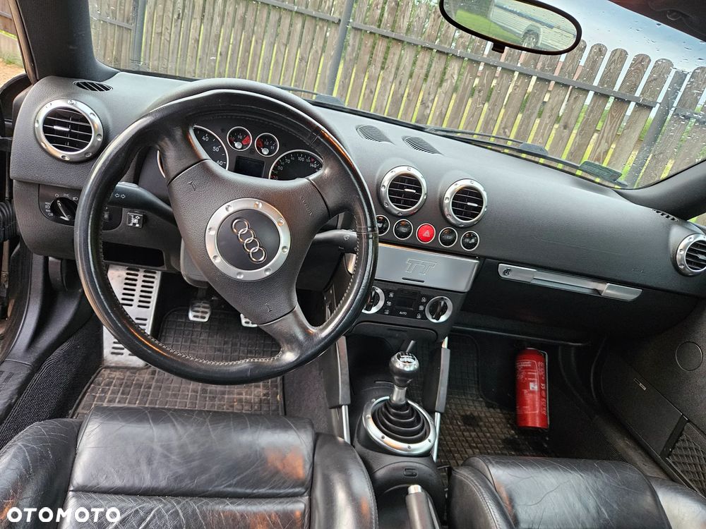 Audi TT Coupé 1.8T - 12