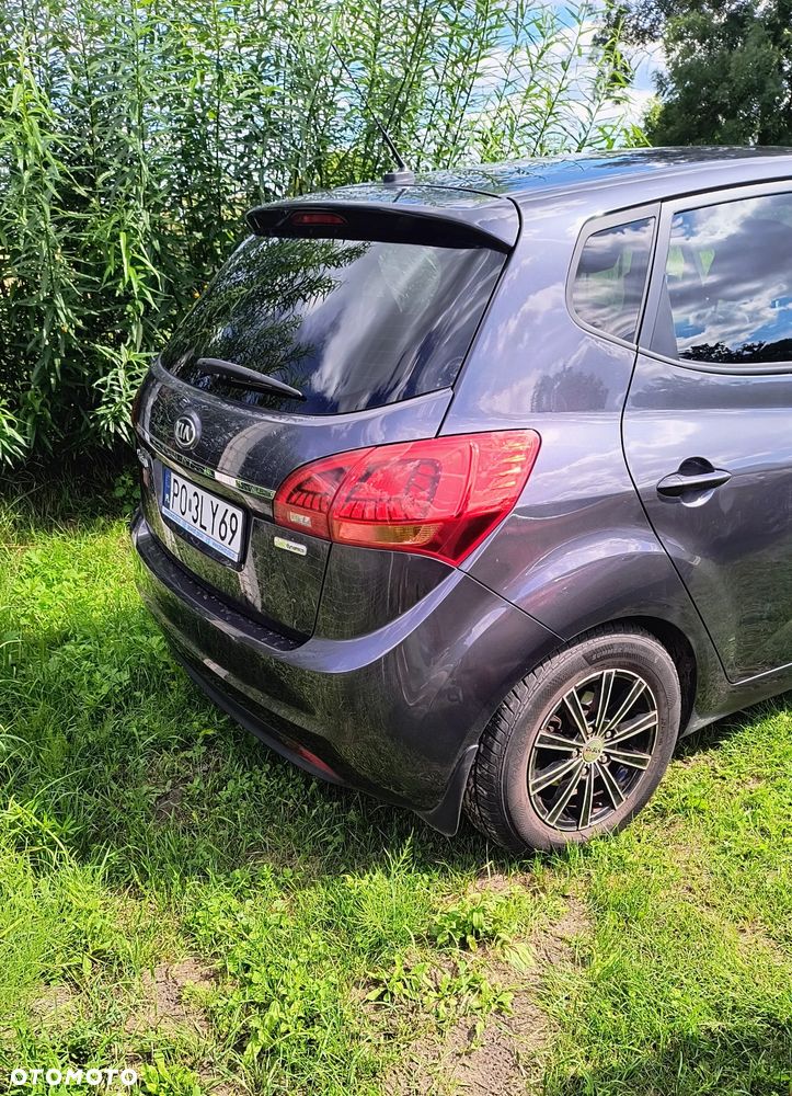 Kia Venga - 3