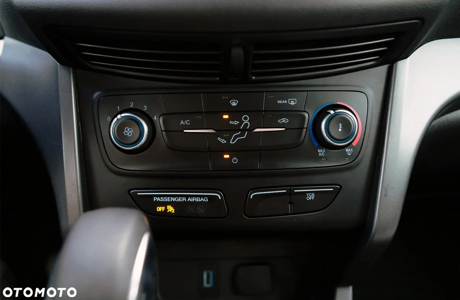 Ford Kuga - 15