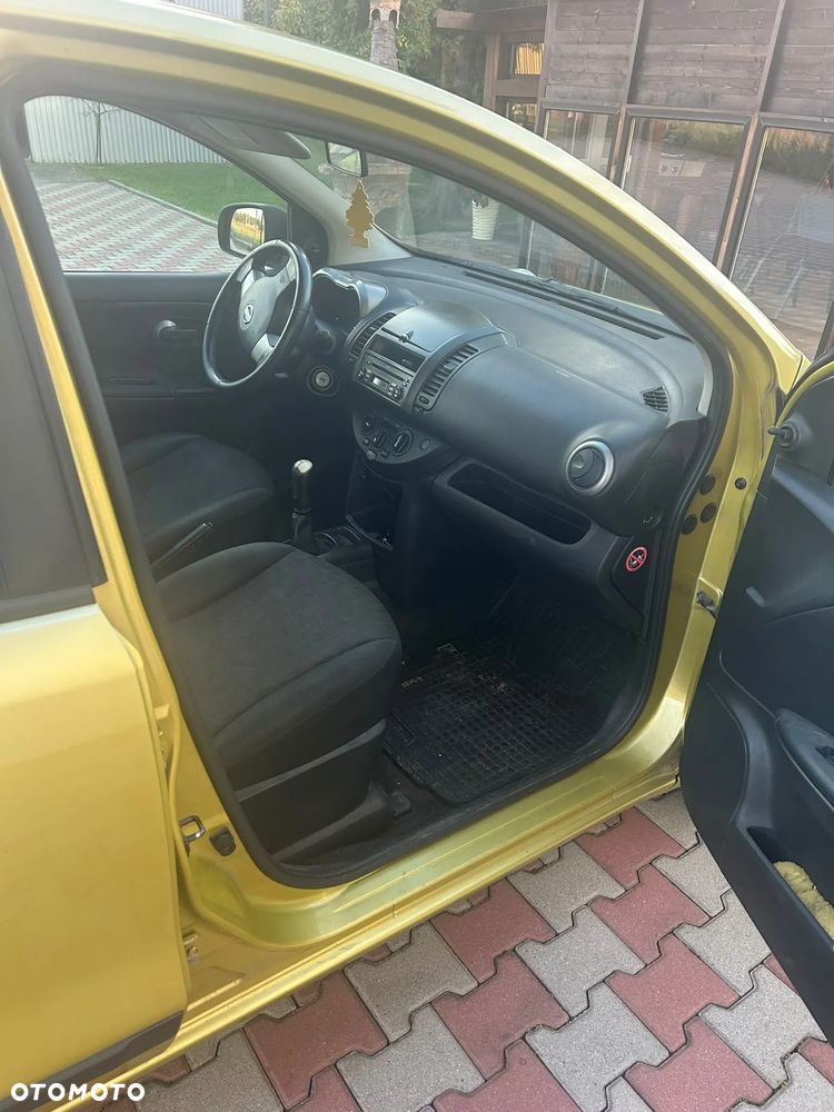 Nissan Note 2006 photo 4