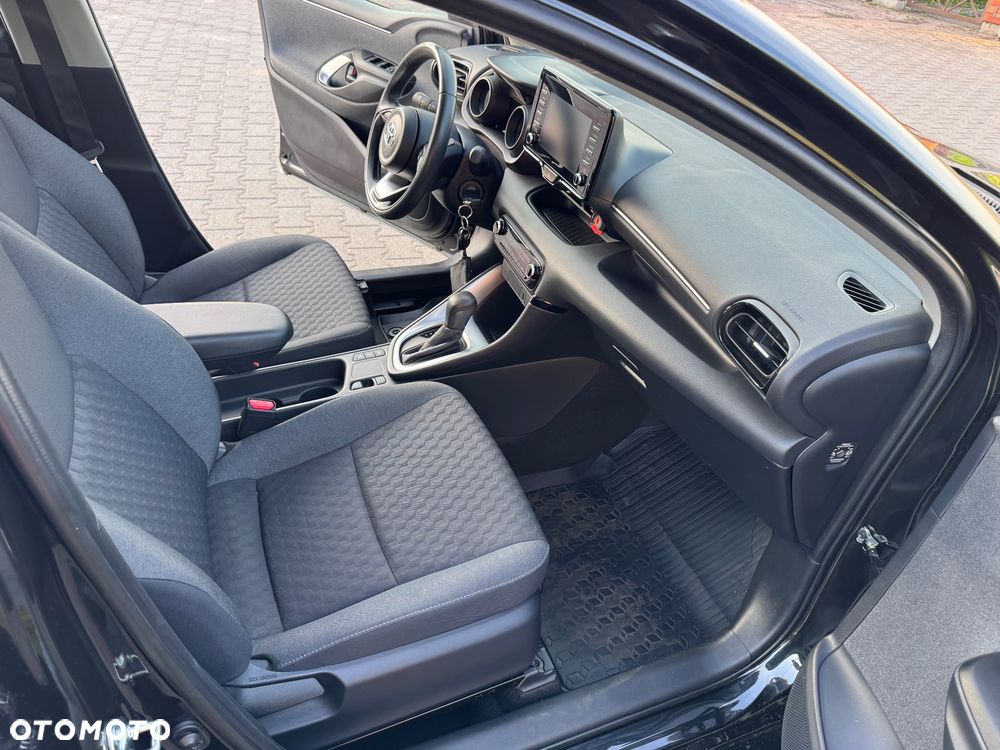 Toyota Yaris - 20