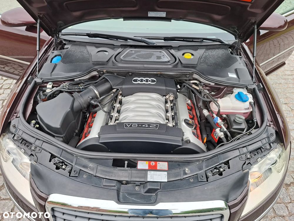 Audi A8 4.2 Quattro Langversion - 32