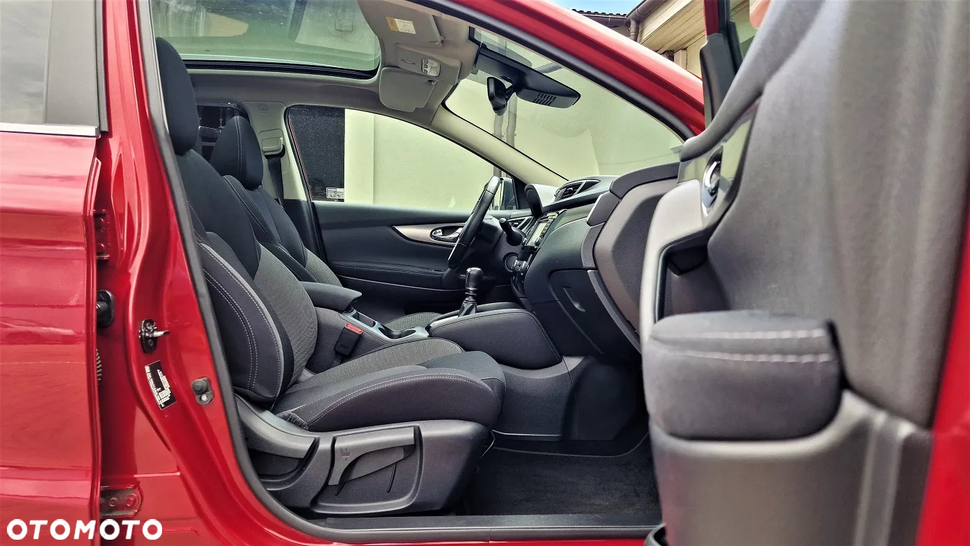 Nissan Qashqai 1.6 DCi 4x4 N-Connecta - 10