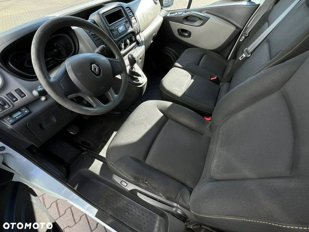 Renault Trafic - 19