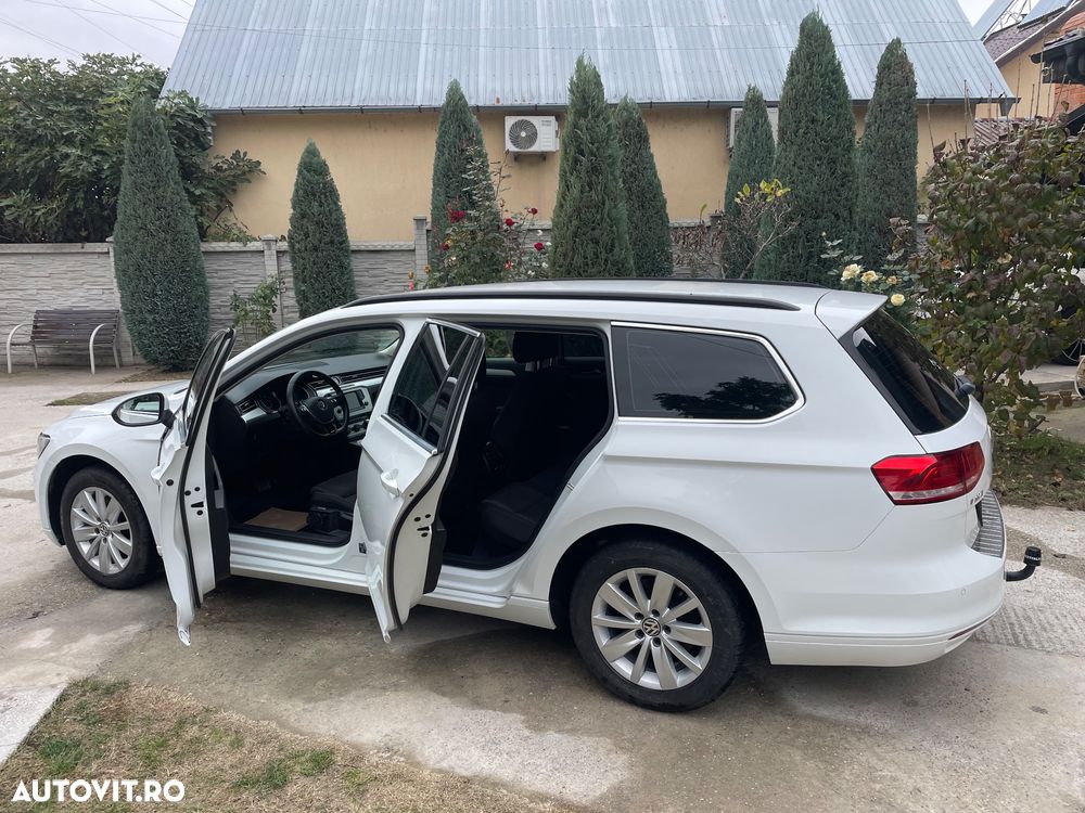 Volkswagen Passat - 12