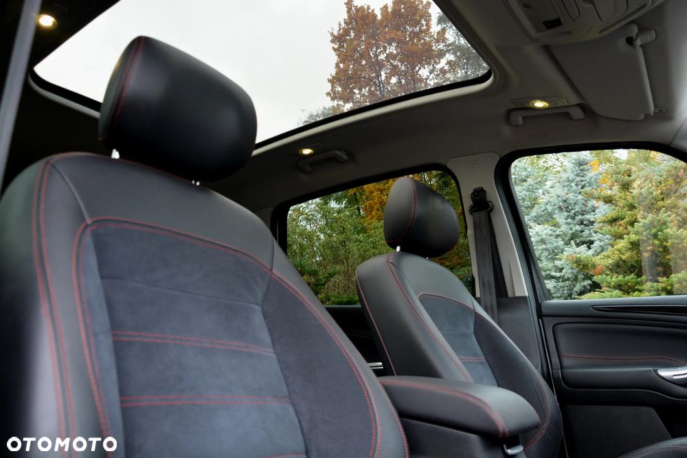 Ford S-Max 2.0 TDCi DPF Titanium X - 36