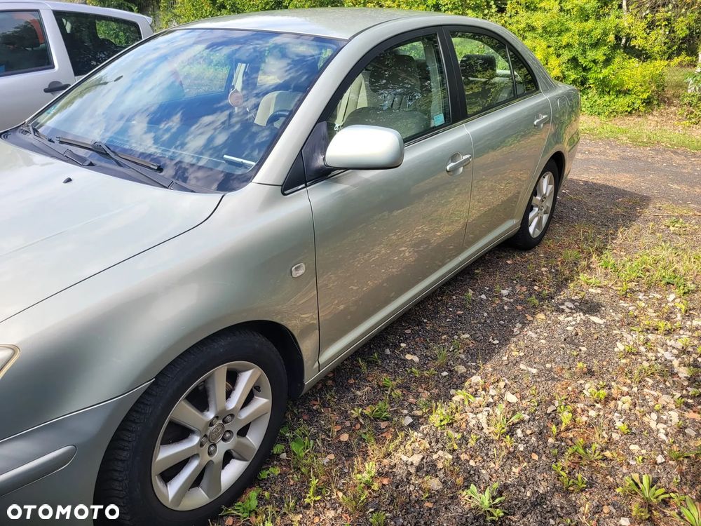 Toyota Avensis 2.0 VVT-i Sol - 7