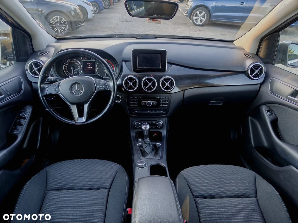Mercedes-Benz Klasa B 180 CDI (BlueEFFICIENCY) - 11