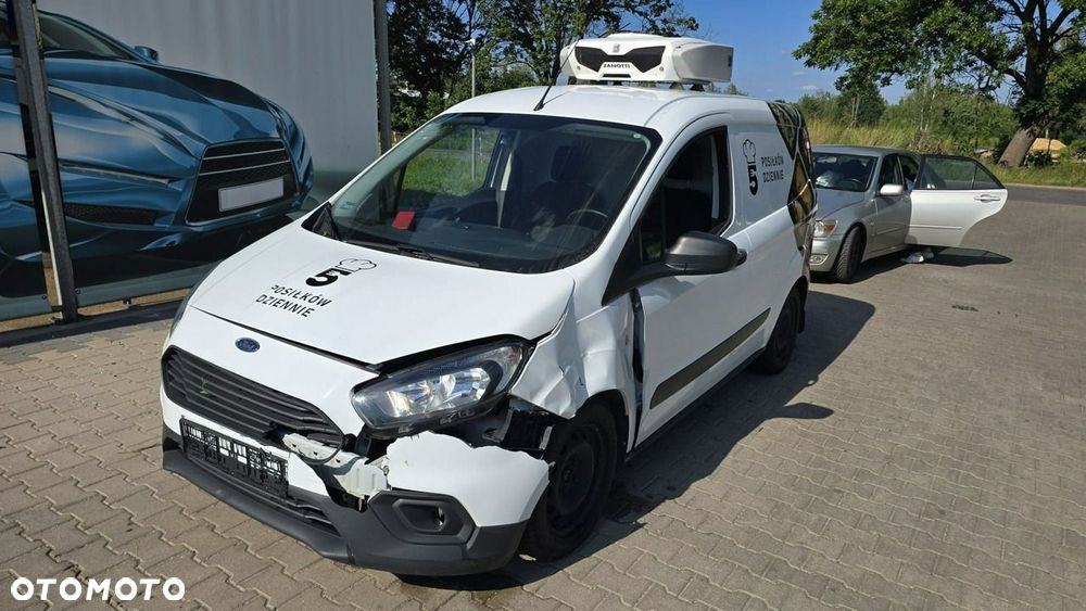 Ford Transit Courier - 5