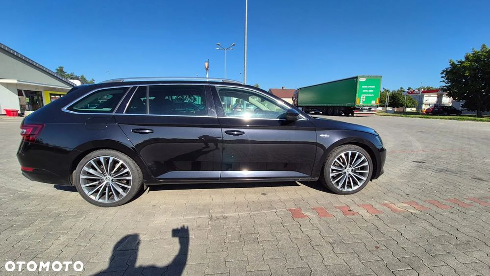 Skoda Superb 2.0 TSI 4x4 L&K DSG - 23