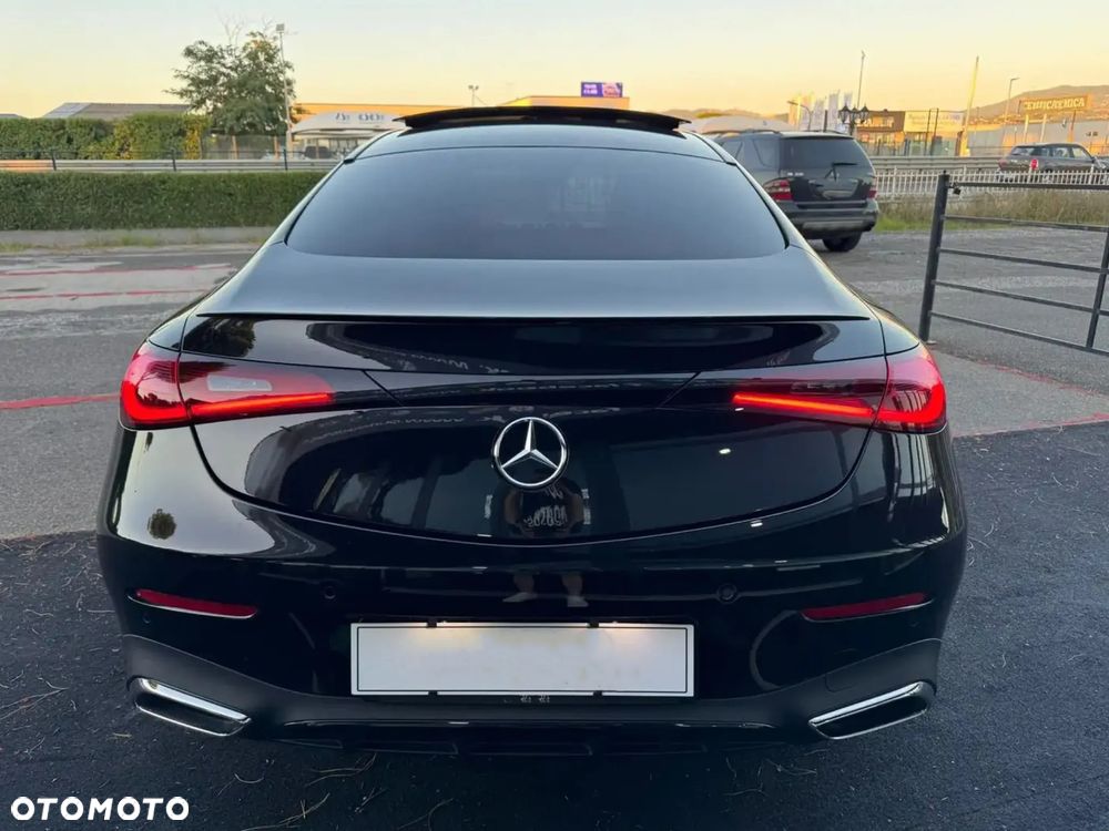 Mercedes-Benz CLE 300 mHEV 4-Matic AMG Line - 6