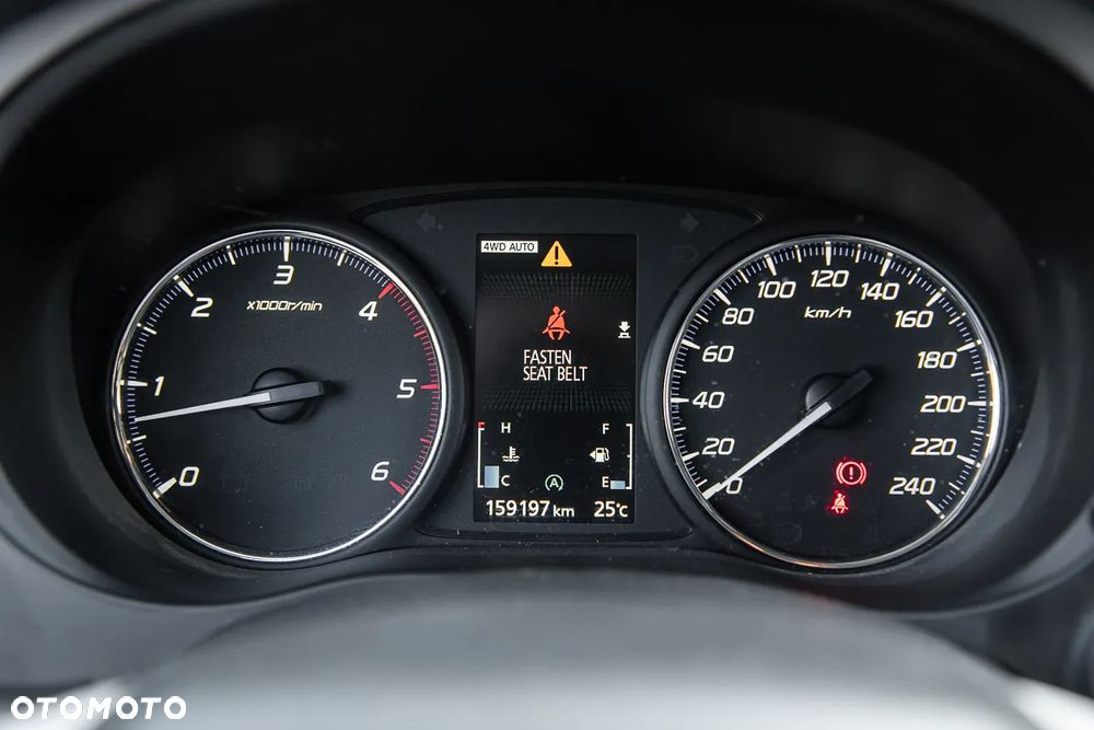 Mitsubishi Outlander - 18