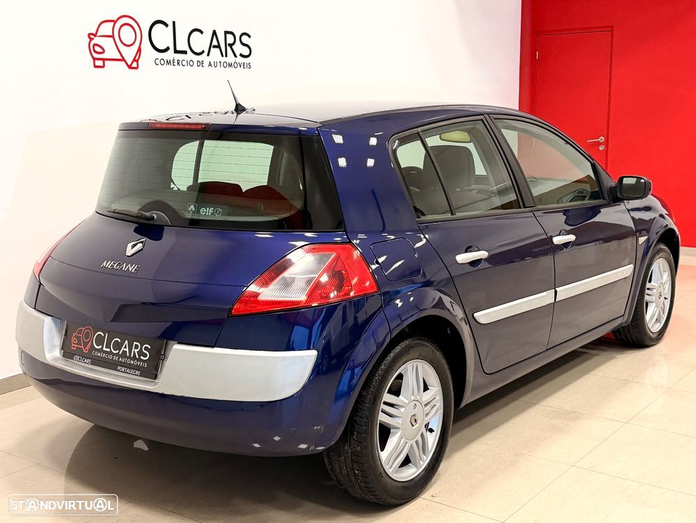 Renault Mégane 1.5 dCi Dynamique Luxe - 3