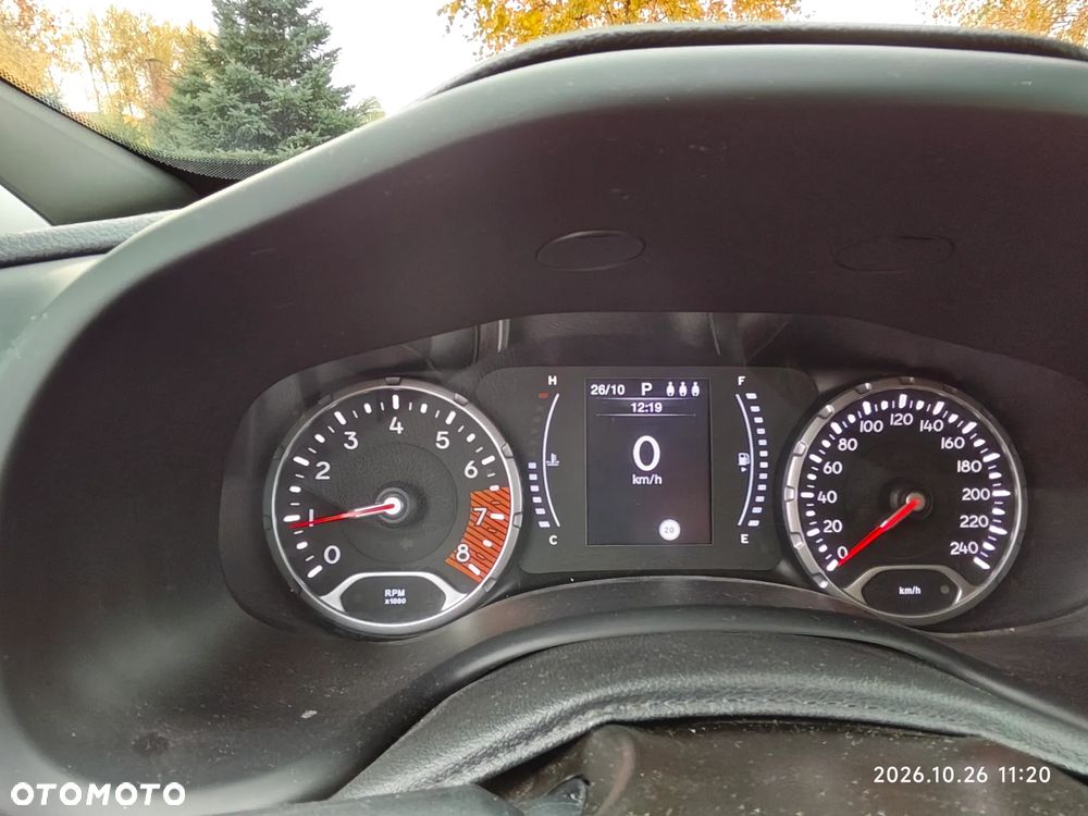 Jeep Renegade - 15