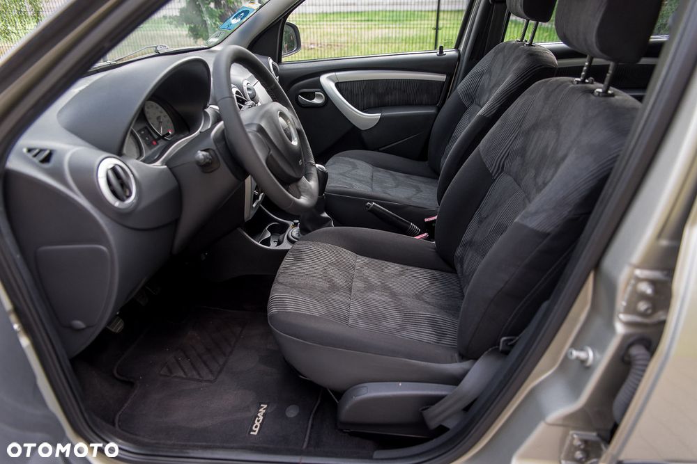 Dacia Logan 1.6 16V Laureate BL - 31