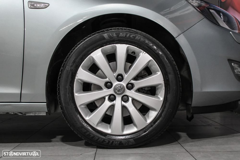 Opel Astra 1.7 CDTi Cosmo - 13