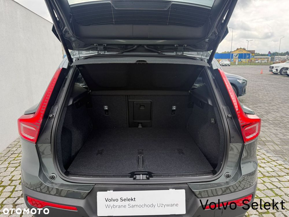 Volvo XC 40 - 41
