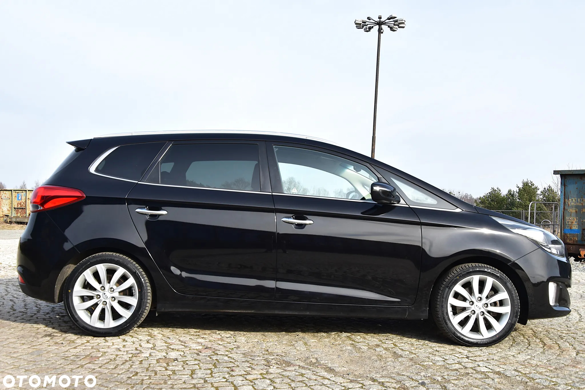 Kia Carens 1.7 CRDi Business Line 7os 7DCT - 7