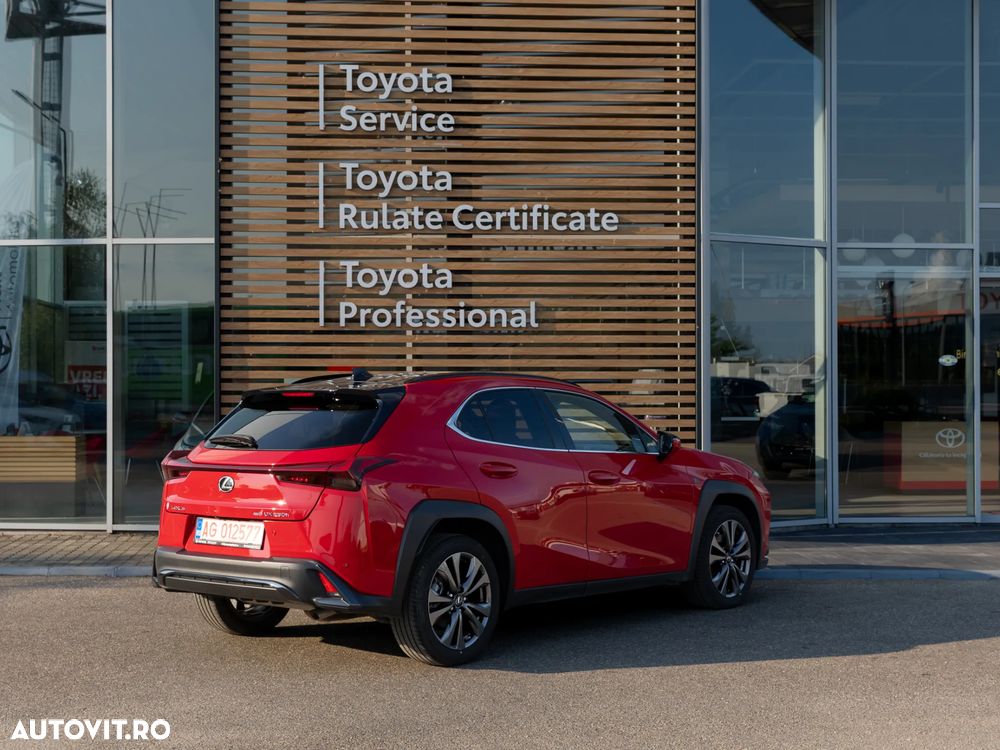 Lexus UX 250h (E-FOUR) F SPORT - 7
