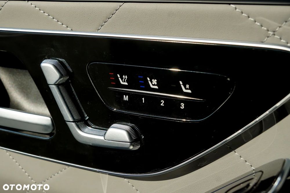 Mercedes-Benz Klasa S 500 4-Matic L 9G-TRONIC - 16