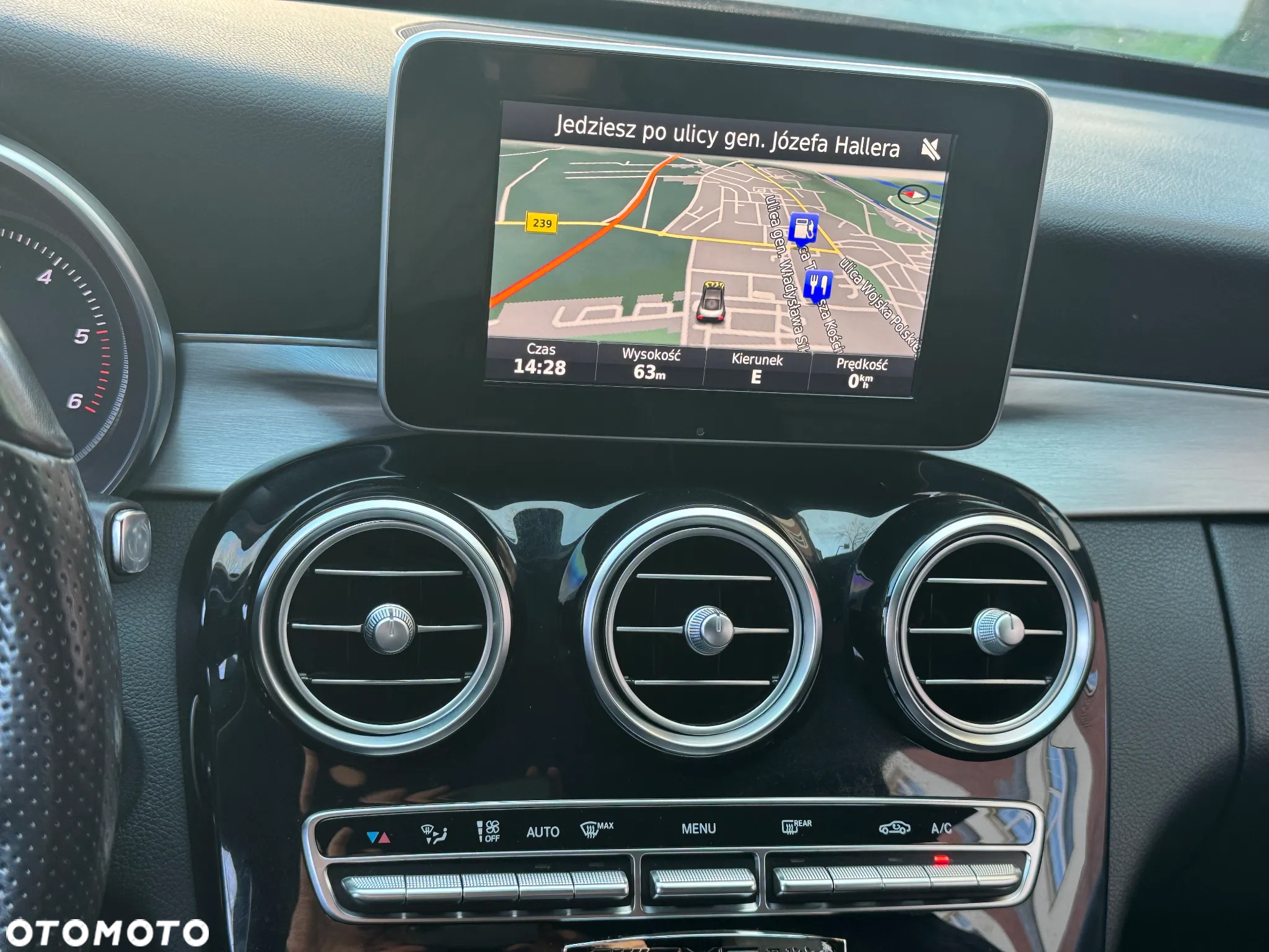 Mercedes-Benz Klasa C 180 (BlueTEC) d 7G-TRONIC AMG Line - 17
