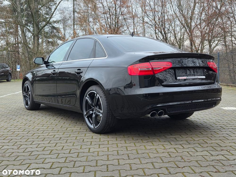 Audi A4 Limousine - 17