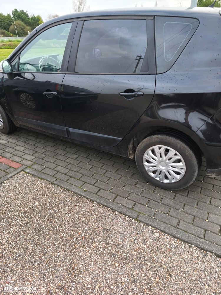 Renault Scénic 1.5 dCi Dynamique S - 5