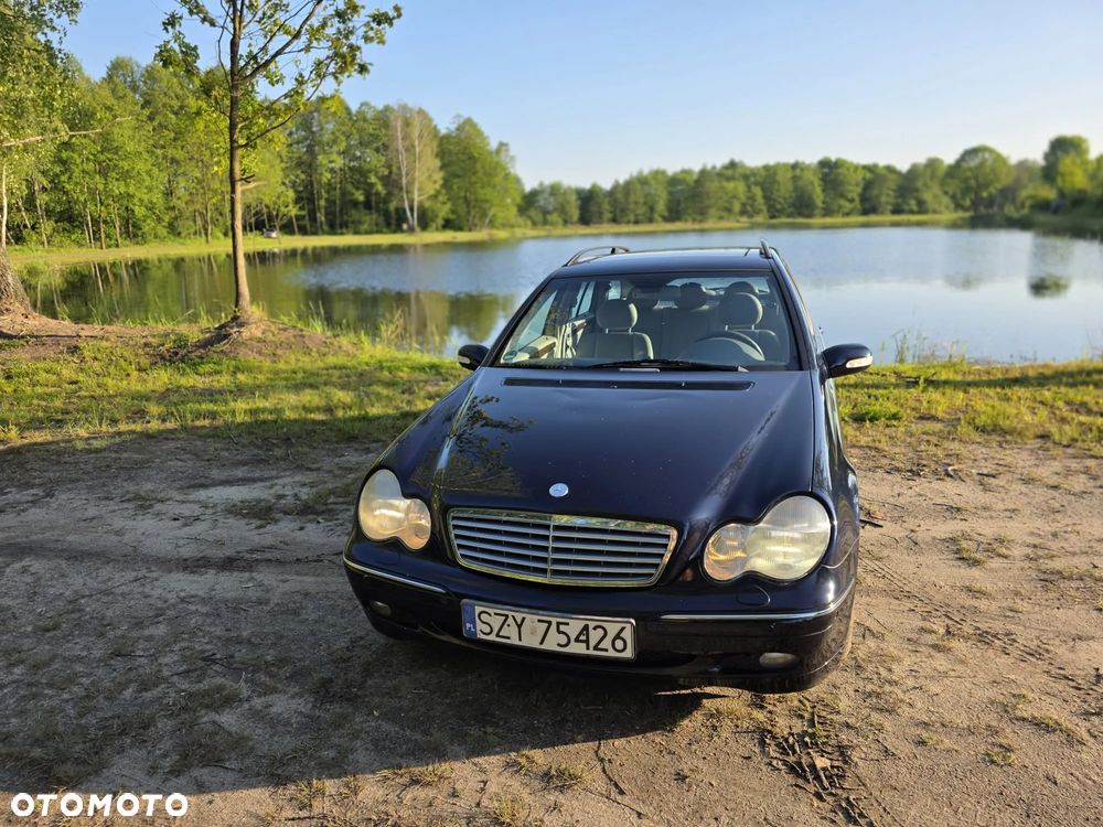 Mercedes-Benz Klasa C 320 4Matic Avantgarde Sport Edition - 10