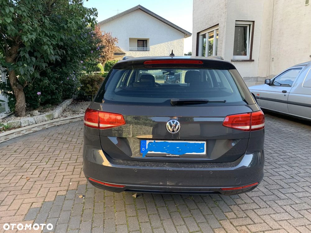Volkswagen Passat - 6