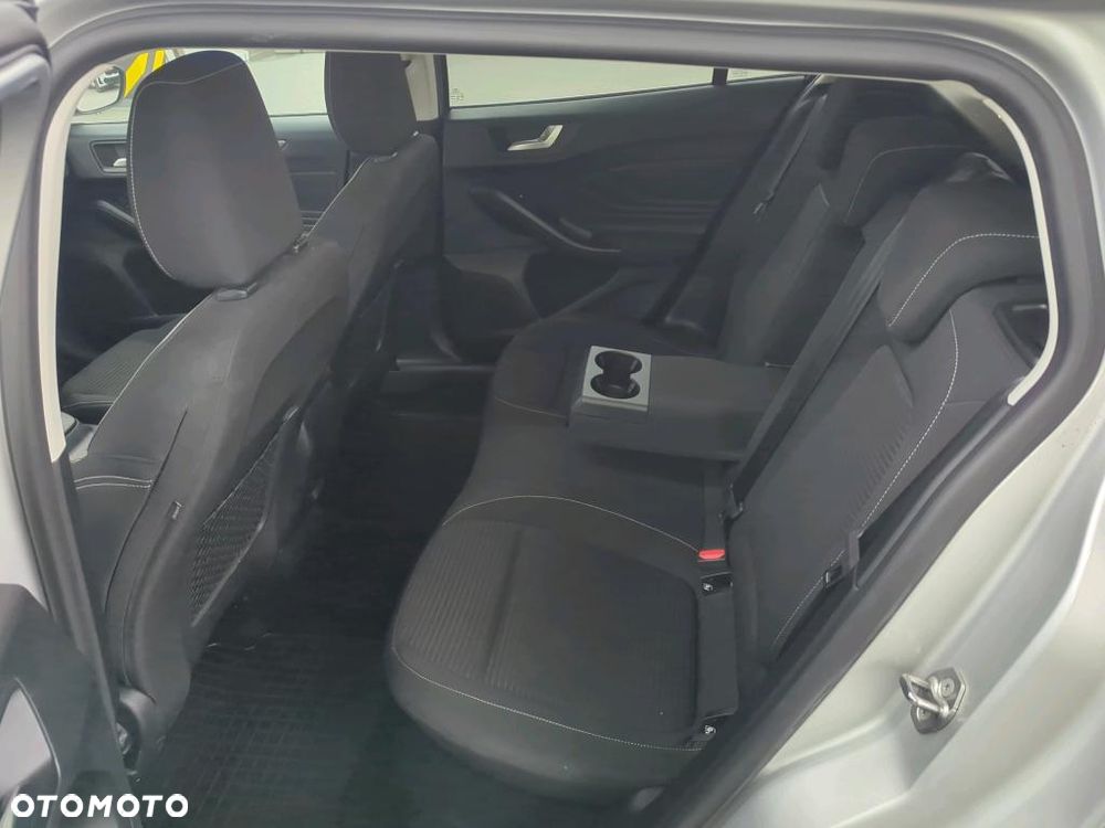 Ford Focus 1.0 EcoBoost Titanium Style - 17