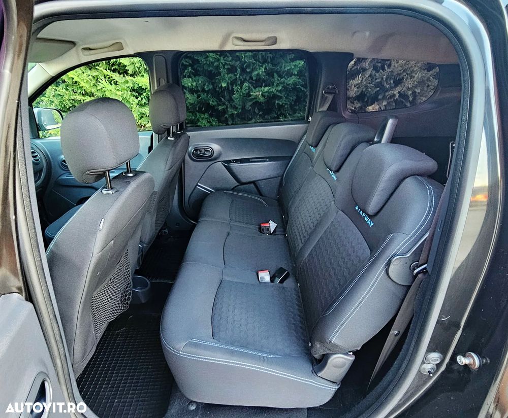 Dacia Lodgy 1.5 dCi Stepway - 9