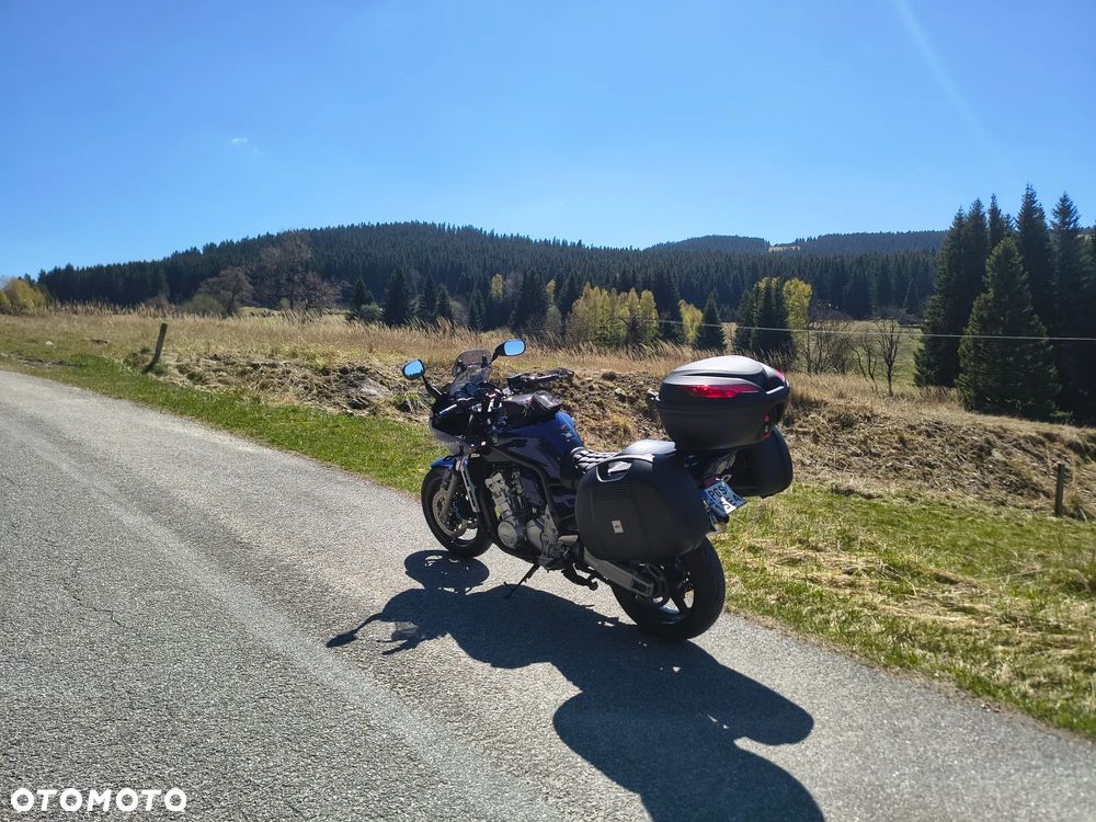 Yamaha FZS - 5