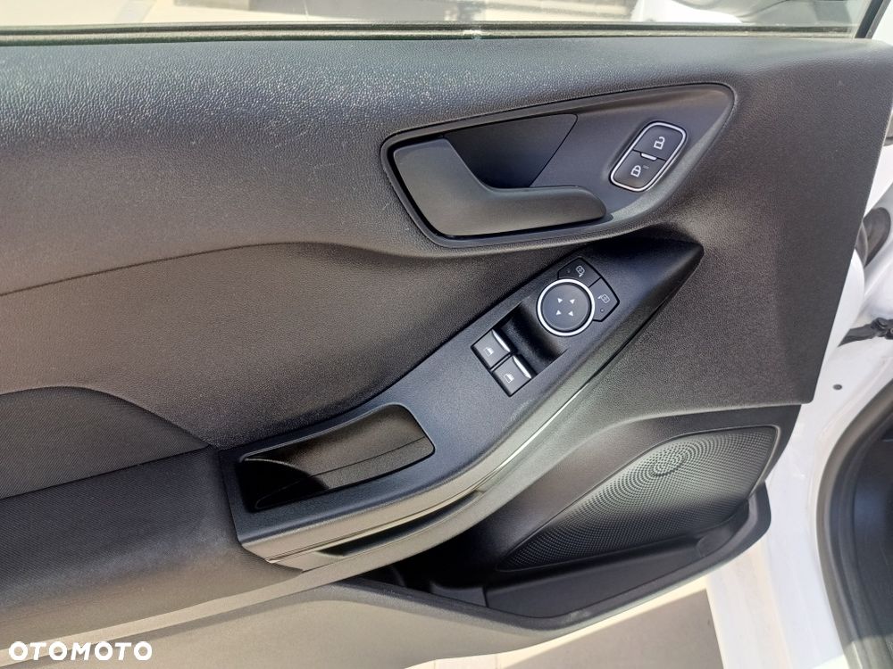Ford Fiesta - 9