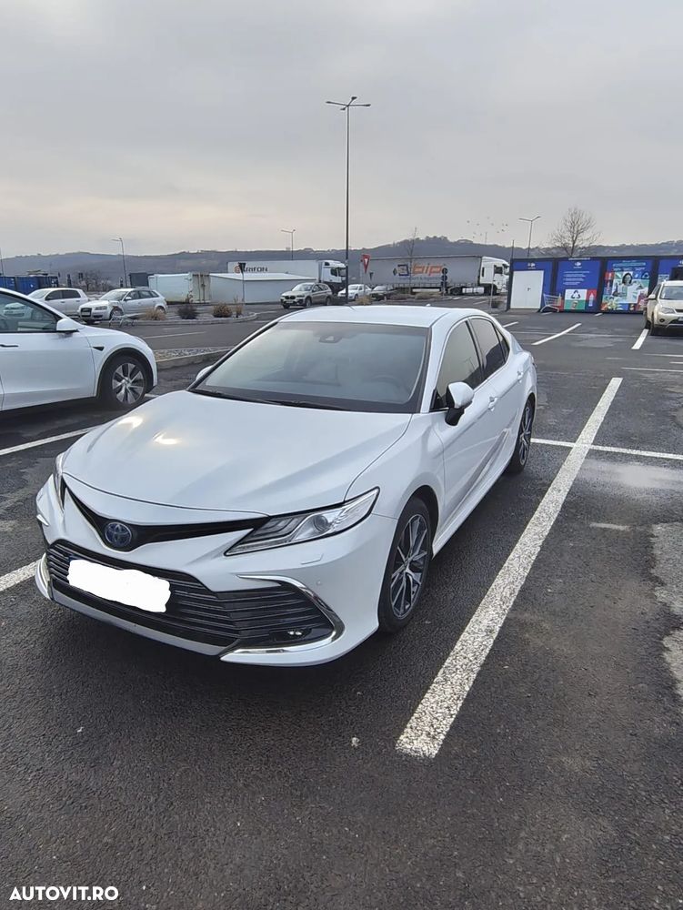 Toyota Camry 2.5 Dynamic - 1