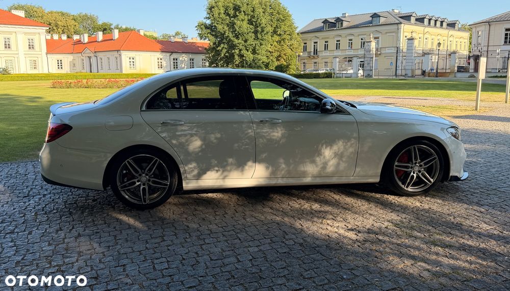 Mercedes-Benz Klasa E 300 9G-TRONIC - 7