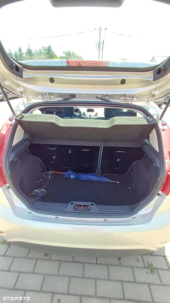Ford Fiesta 1.25 Ambiente - 16