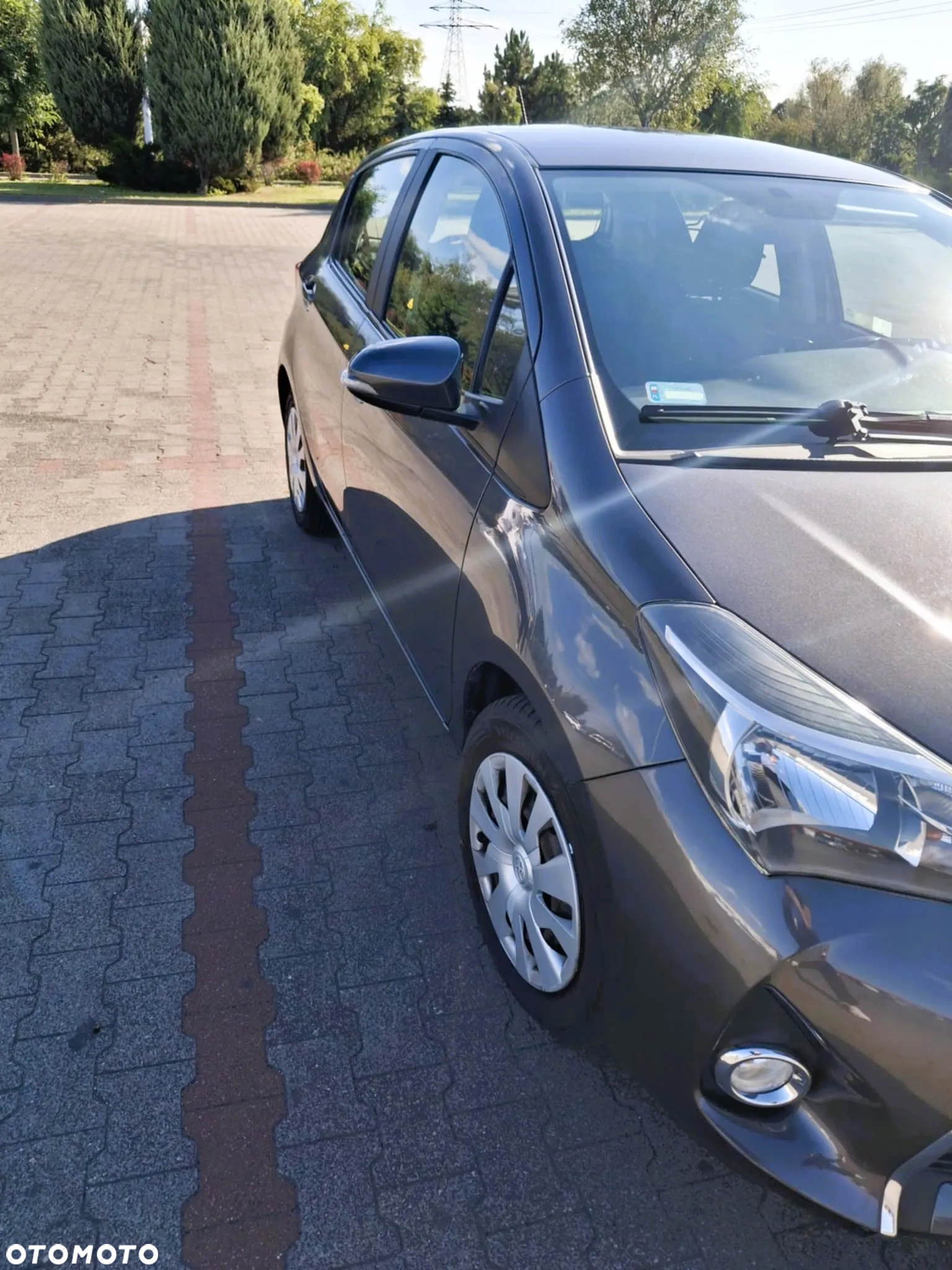 Toyota Yaris 1.33 Premium EU6 - 6