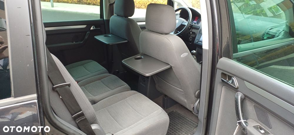 Volkswagen Touran - 7