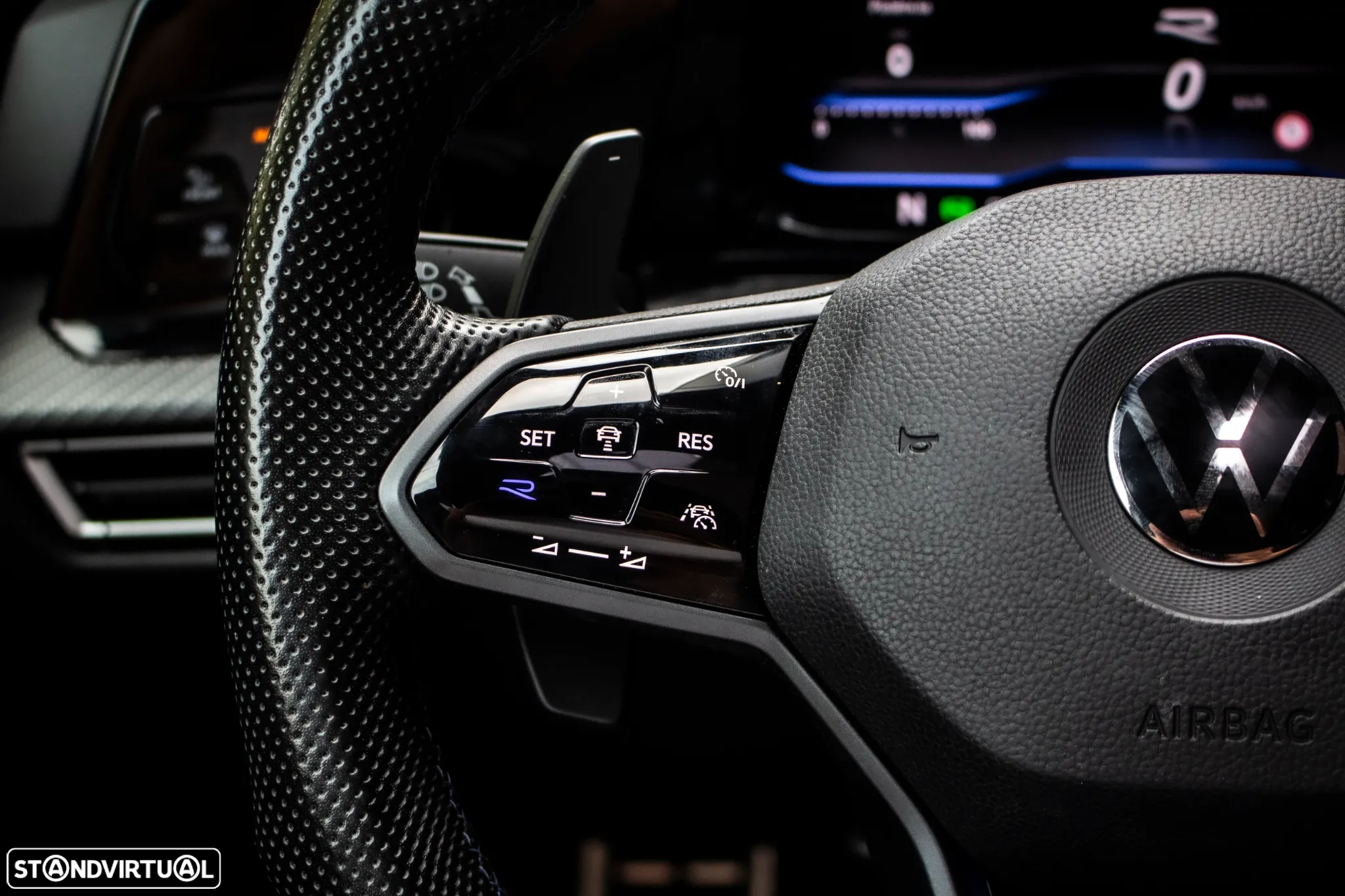 VW Golf 2.0 TSI R DSG - 16
